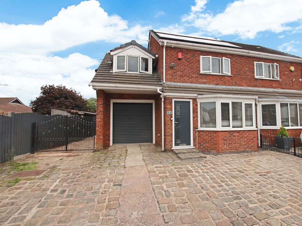 3 bed semidetached house for sale in Slaters Nook, Westhoughton BL5, £