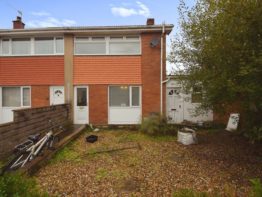 3 bed semidetached house for sale in Heol Y Twyn, Pontlliw, Swansea