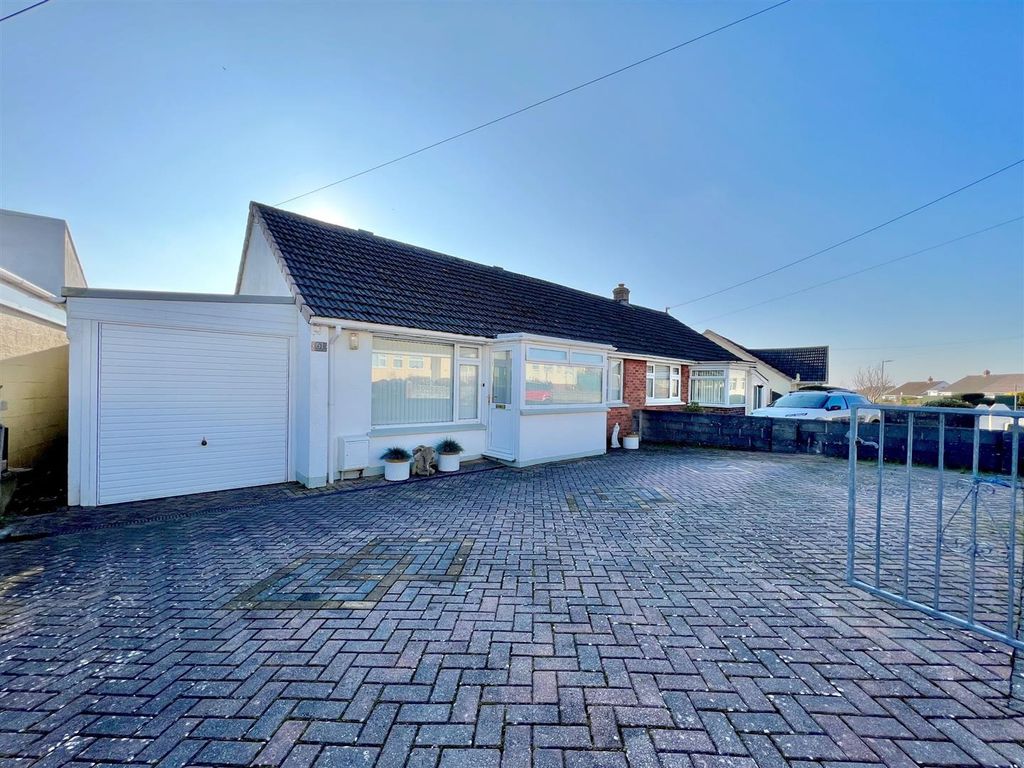 3 bed property for sale in Chanters Hill, Barnstaple EX32 Zoopla