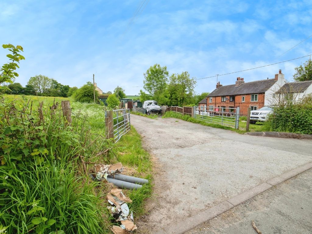 Land for sale in Bridle Lane, Lower Hartshay, Ripley DE5, £80,000 Zoopla