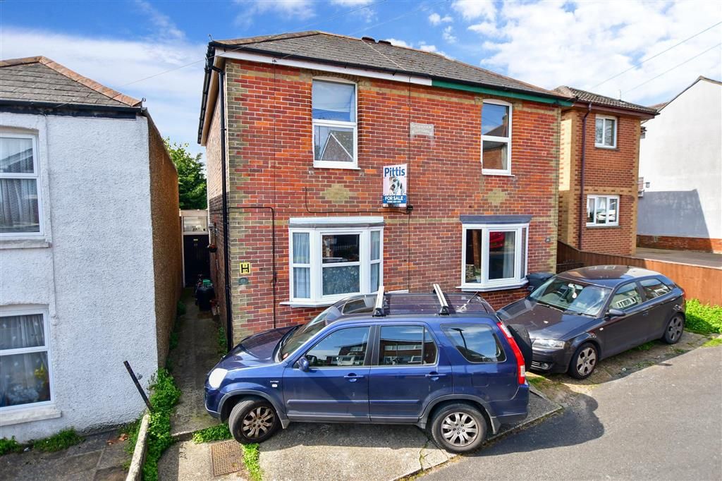 3 bed semidetached house for sale in Mitchells Road, Haylands, Ryde