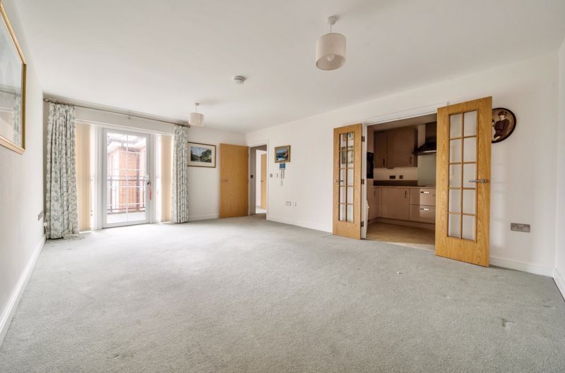 2 bed property for sale in Eaves Court, The Retreat, Princes Risborough