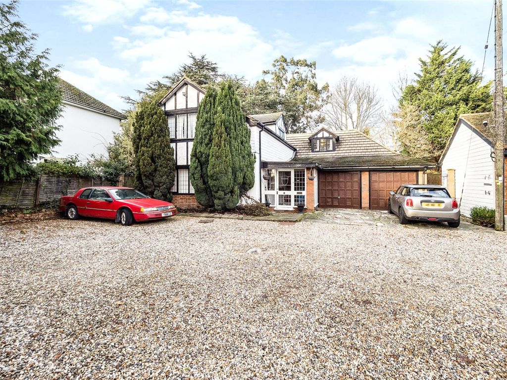 4 bed detached house for sale in Ockendon Road, Upminster RM14 Zoopla