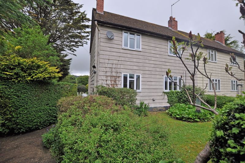 3 bed semidetached house for sale in SemiRural, South View