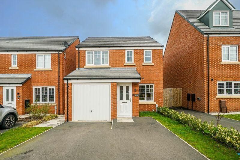 3 bed detached house for sale in Comfrey Avenue, Sandbach, Cheshire