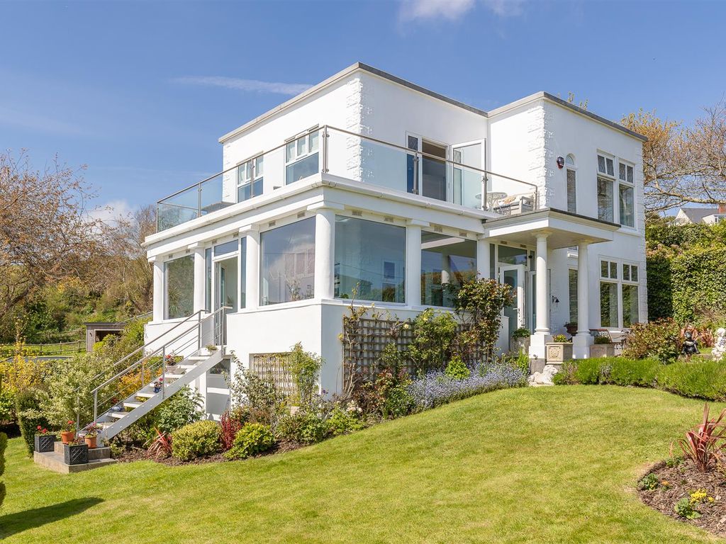 4 bed property for sale in Ash Grove, Shanklin PO37, £695,000