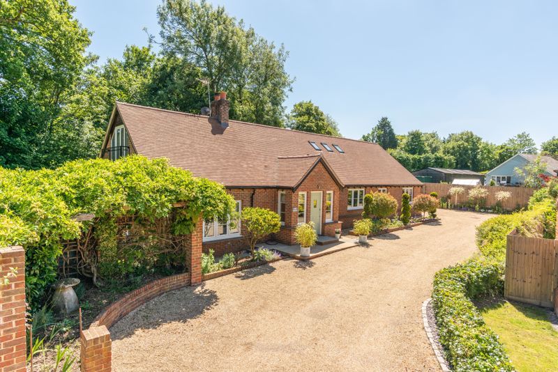 5 bed property for sale in Little Bookham Common, Bookham, Leatherhead