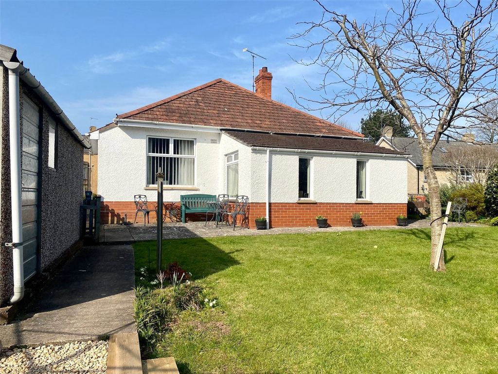 3 bed bungalow for sale in Richmond Road, Taunton, Somerset TA1 Zoopla
