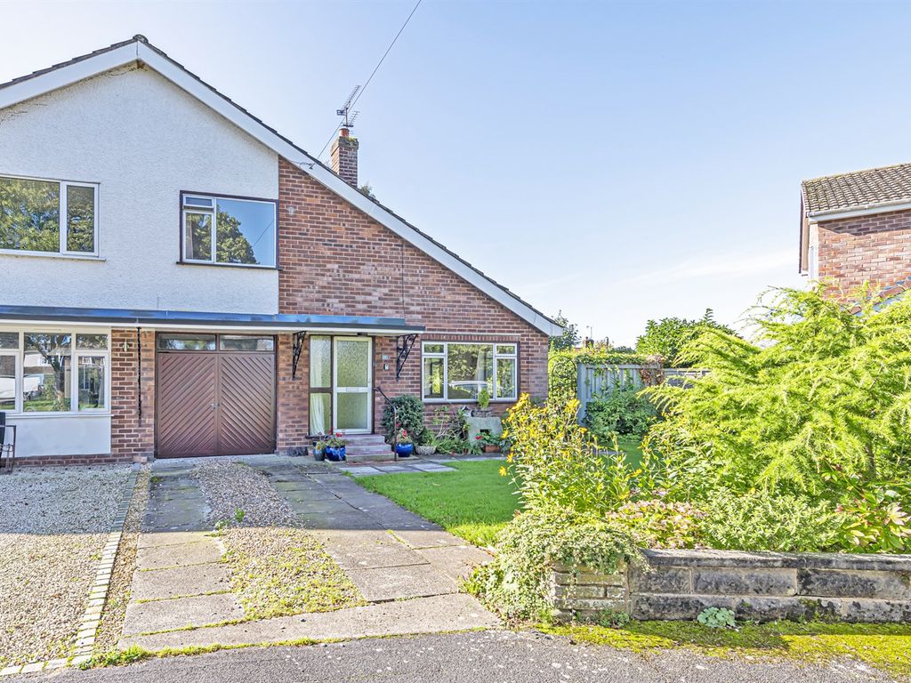 3 bed semidetached house for sale in Peel Crescent, Ashton Hayes