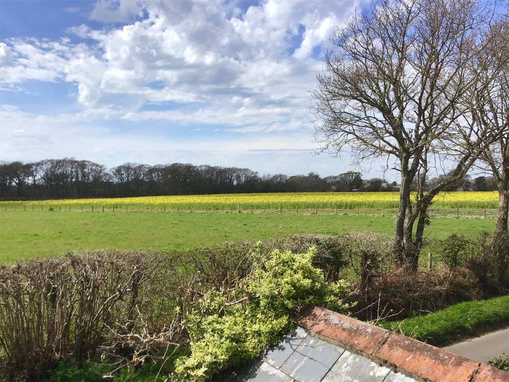 3 bed semidetached house for sale in Jordans Lane, Pilley, Lymington