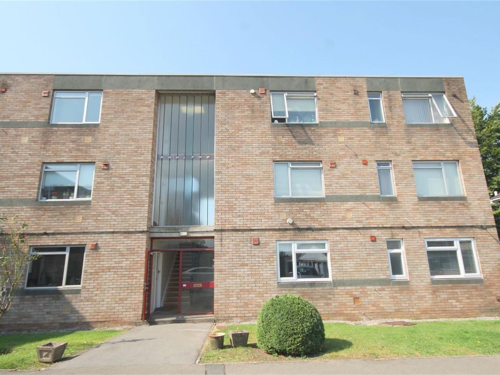 2 bed flat to rent in Cleeve Wood Road, Downend, Bristol BS16 Zoopla