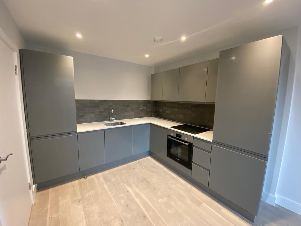 1 bed flat to rent in Romsey Road, Southampton SO16, £1,100 pcm Zoopla