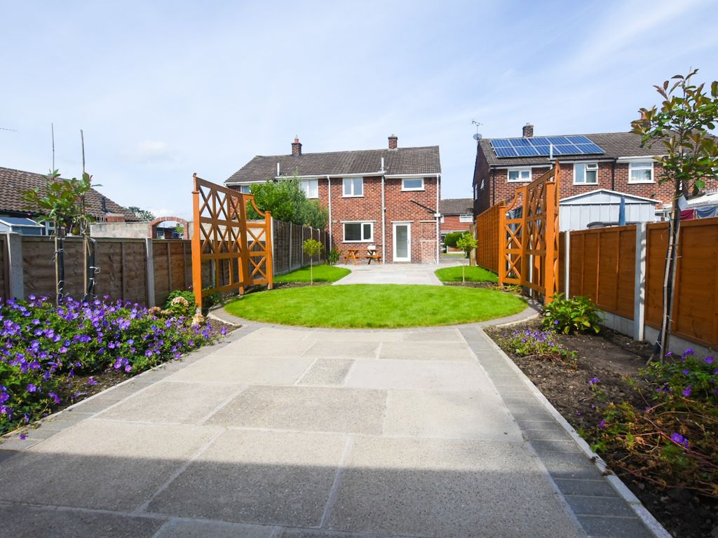 3 bed semidetached house for sale in Townshend Road, Lostock Gralam