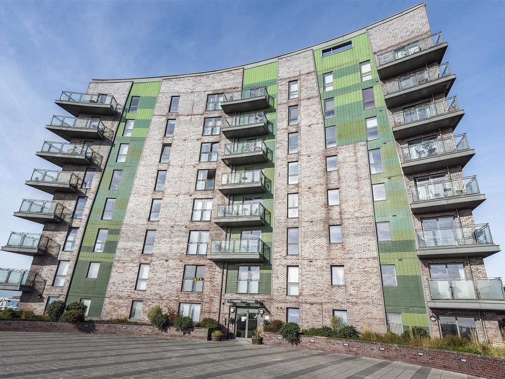 1 bed flat for sale in Echo Central Two, Cross Green Lane, Leeds LS9