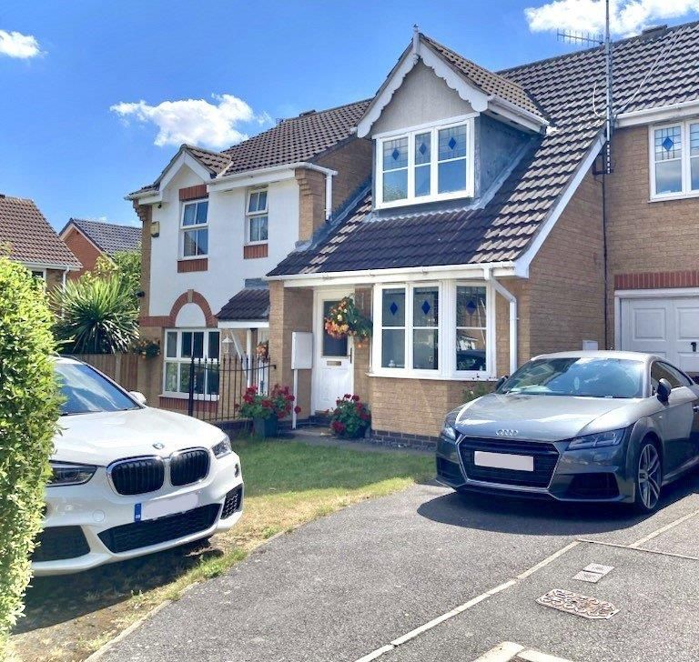 3 bed terraced house for sale in Bronte Close, Long Eaton, Nottingham