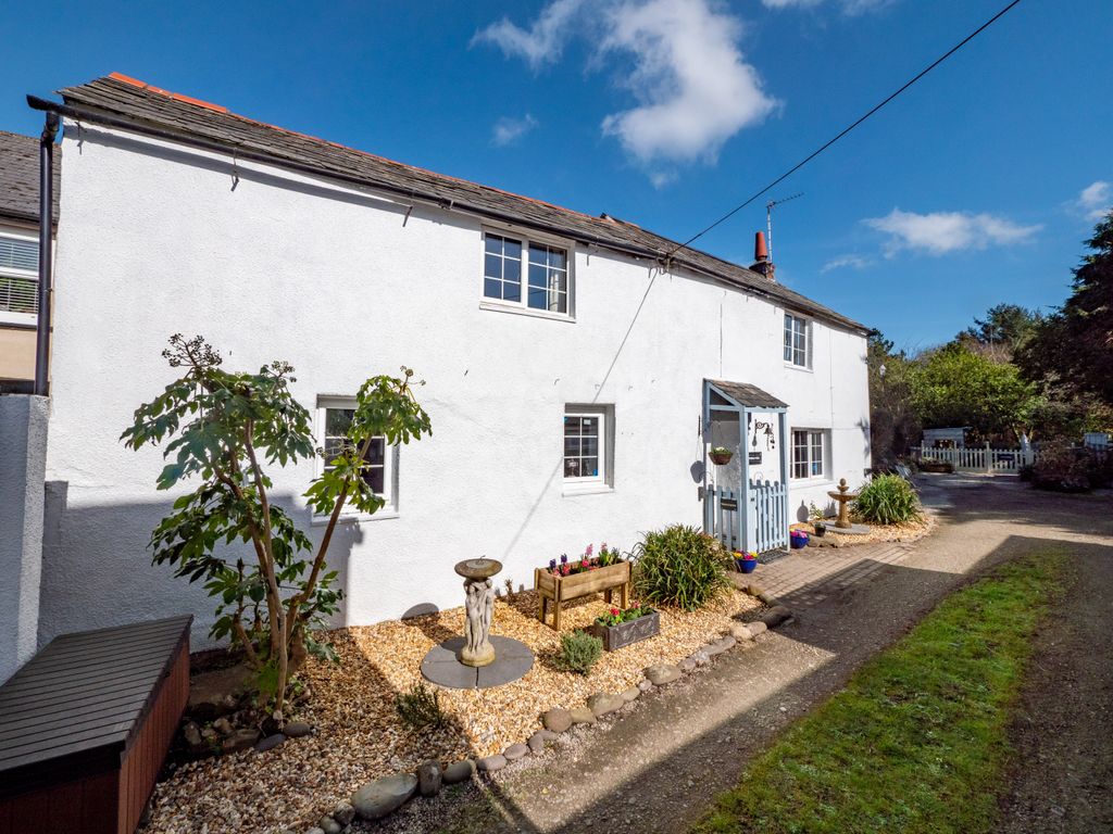 2 bed detached house for sale in The Square, Kilkhampton, Bude EX23, £279,950 Zoopla
