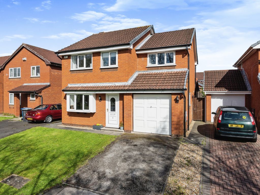 4 bed detached house for sale in Westhay Crescent, Birchwood