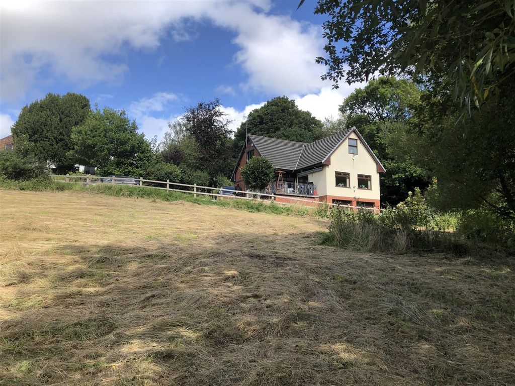 4 bed detached house for sale in Gathurst Lane, Shevington, Wigan WN6