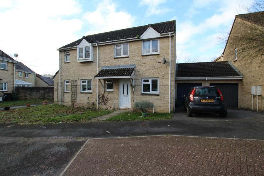 3 bed semidetached house to rent in Winsbury Way, Bradley Stoke