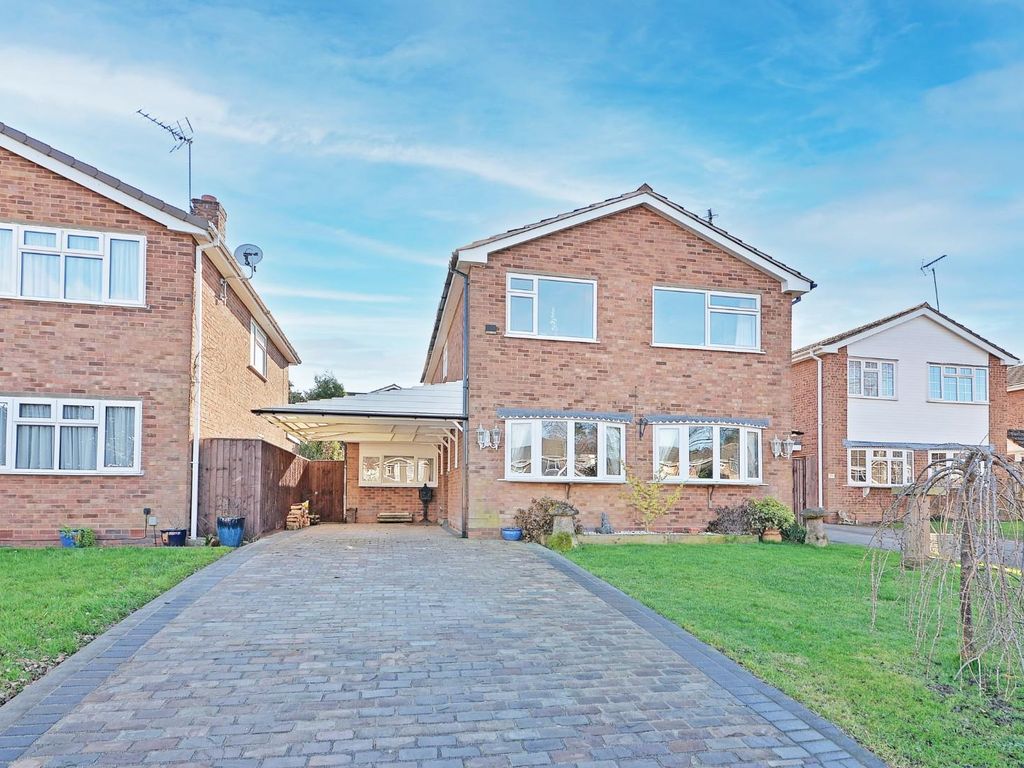 4 bed detached house for sale in Alveston Grove, Knowle, Solihull B93