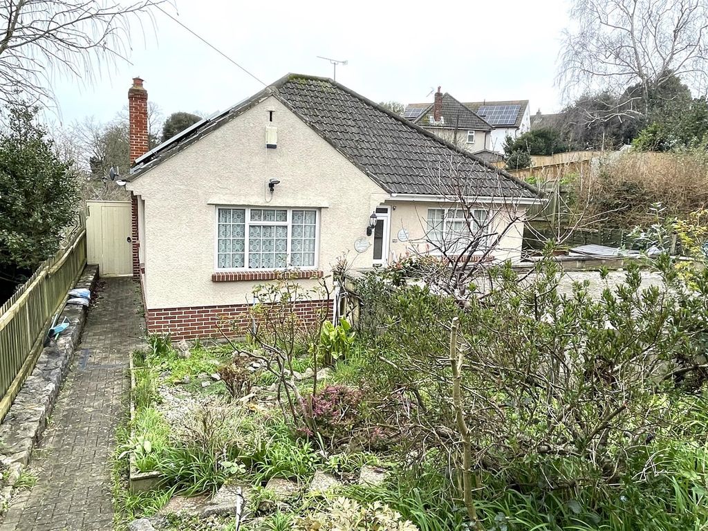 2 bed detached bungalow for sale in Brendon Avenue, WestonSuperMare