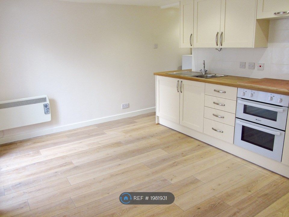 1 bed flat to rent in Montpelier, Bristol BS2, £1,050 pcm Zoopla