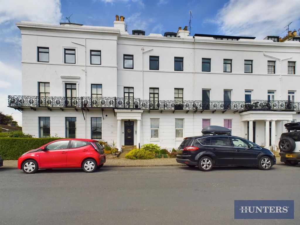 1 bed flat for sale in The Crescent, Filey YO14 Zoopla