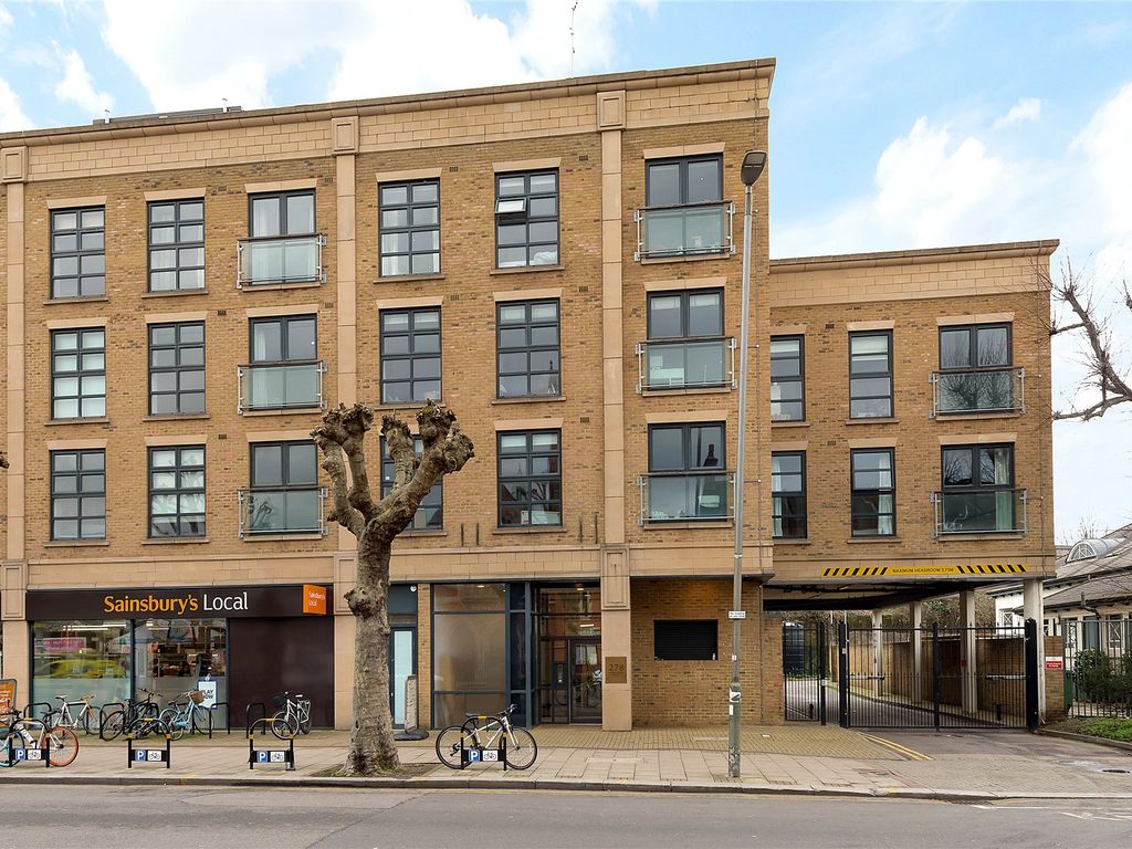 Magdalen Road, Wandsworth, London SW18  