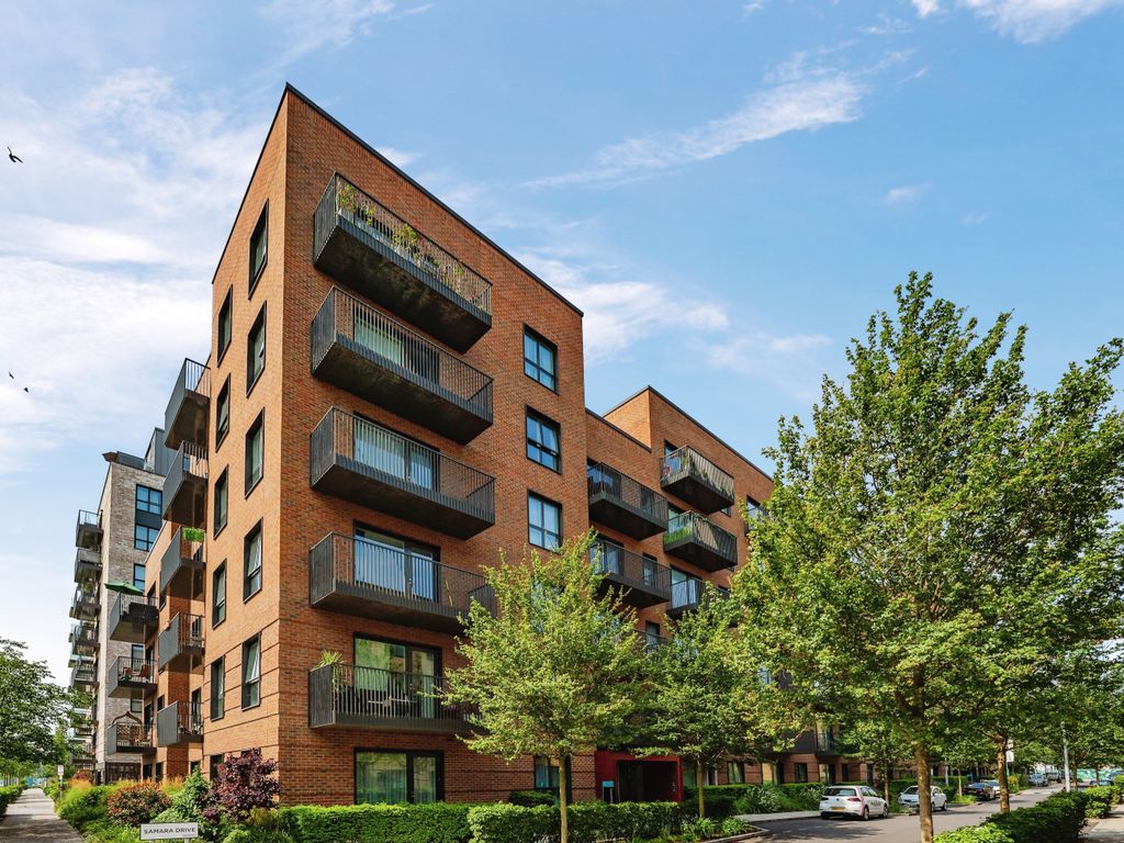 1 bed flat for sale in 1 Samara Drive, Southall UB1 Zoopla