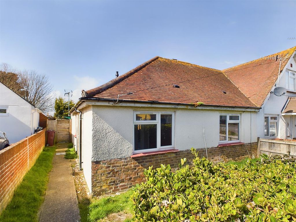 2 bed semidetached bungalow for sale in North Road, Selsey, Chichester