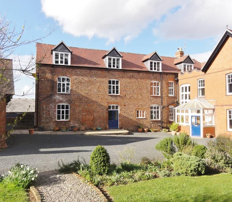 2 bed flat to rent in Hill House Farm Flat, Ross Road, Ledbury