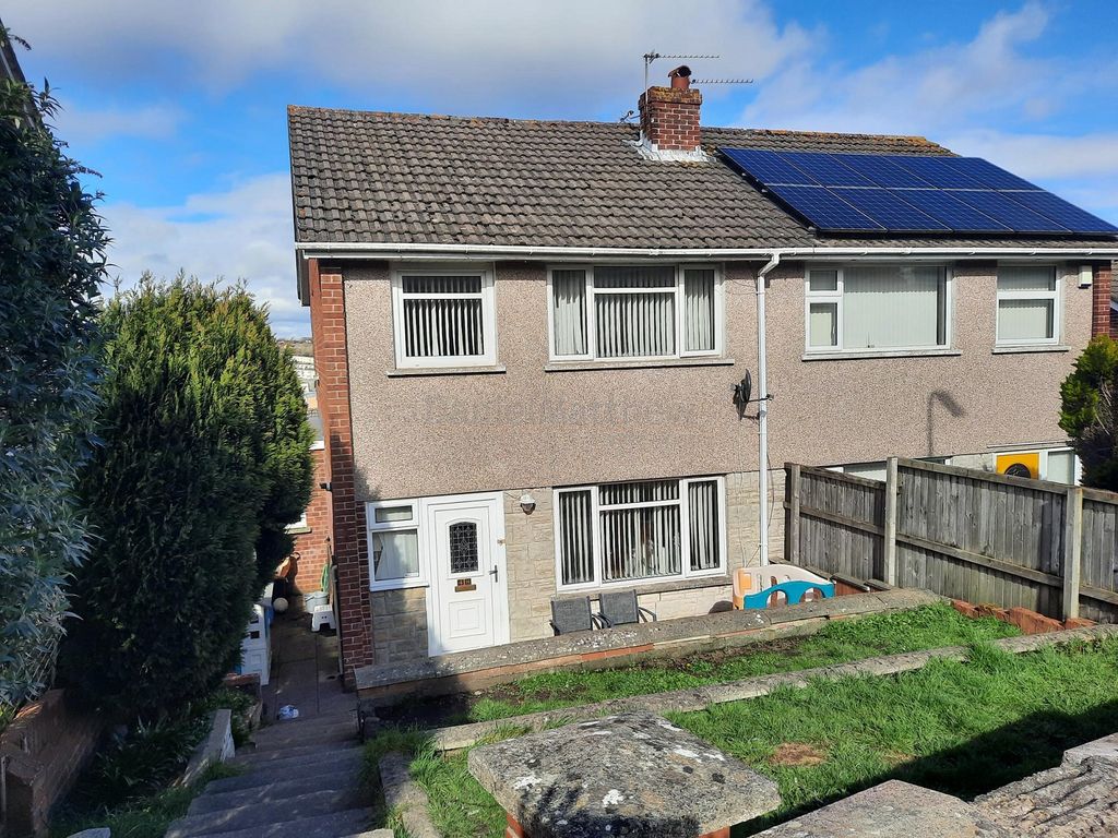 3 bed semidetached house for sale in Cornwall Rise, Barry CF62 Zoopla