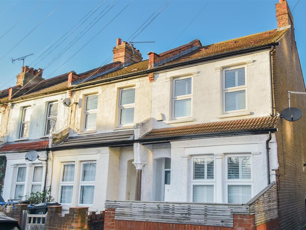 3 bed property for sale in Northborough Road, London SW16, £500,000 Zoopla