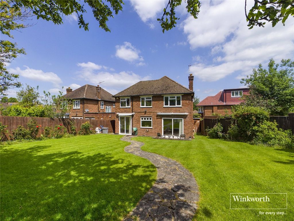 5 bed detached house for sale in Adams Close, London NW9 Zoopla