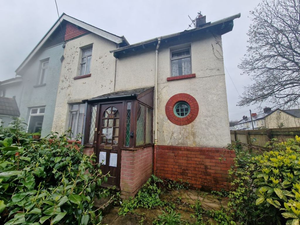 3 bed semidetached house for sale in 133 Pontygwindy Road, Caerphilly