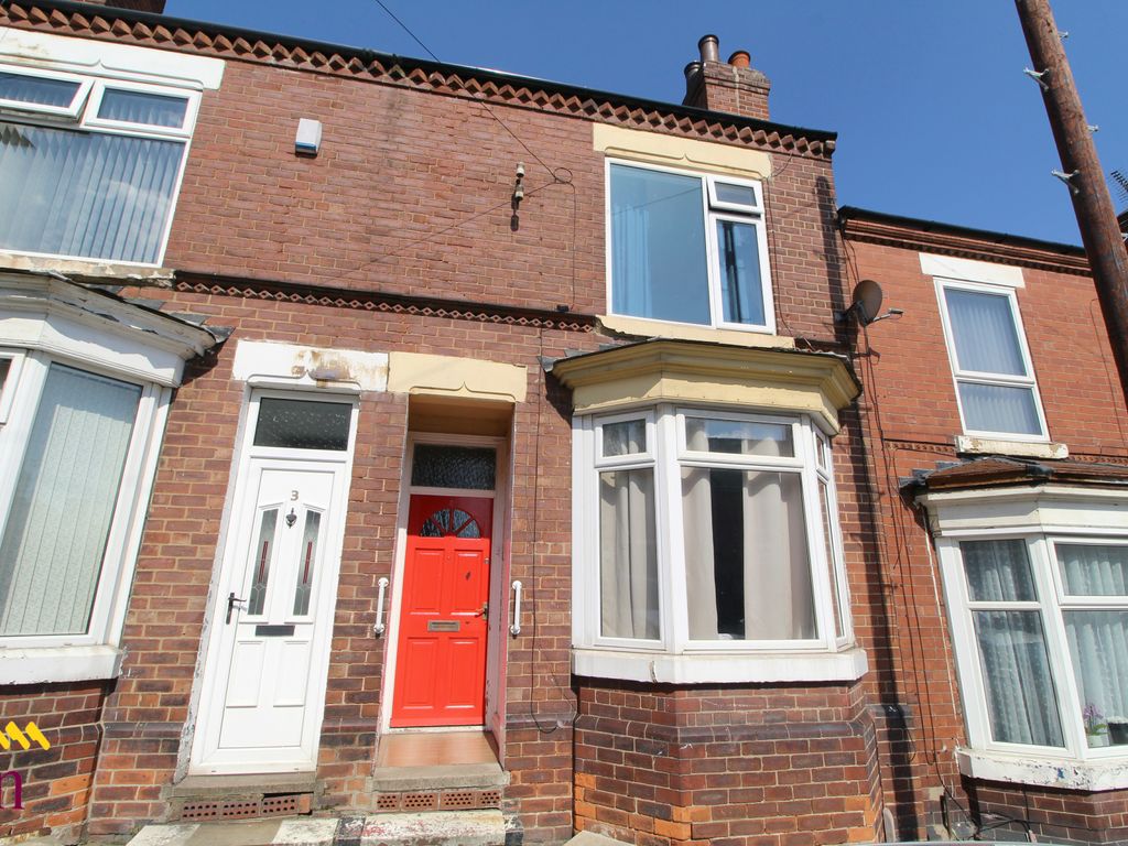 3 bed terraced house to rent in Clarence Avenue, Balby, Doncaster DN4