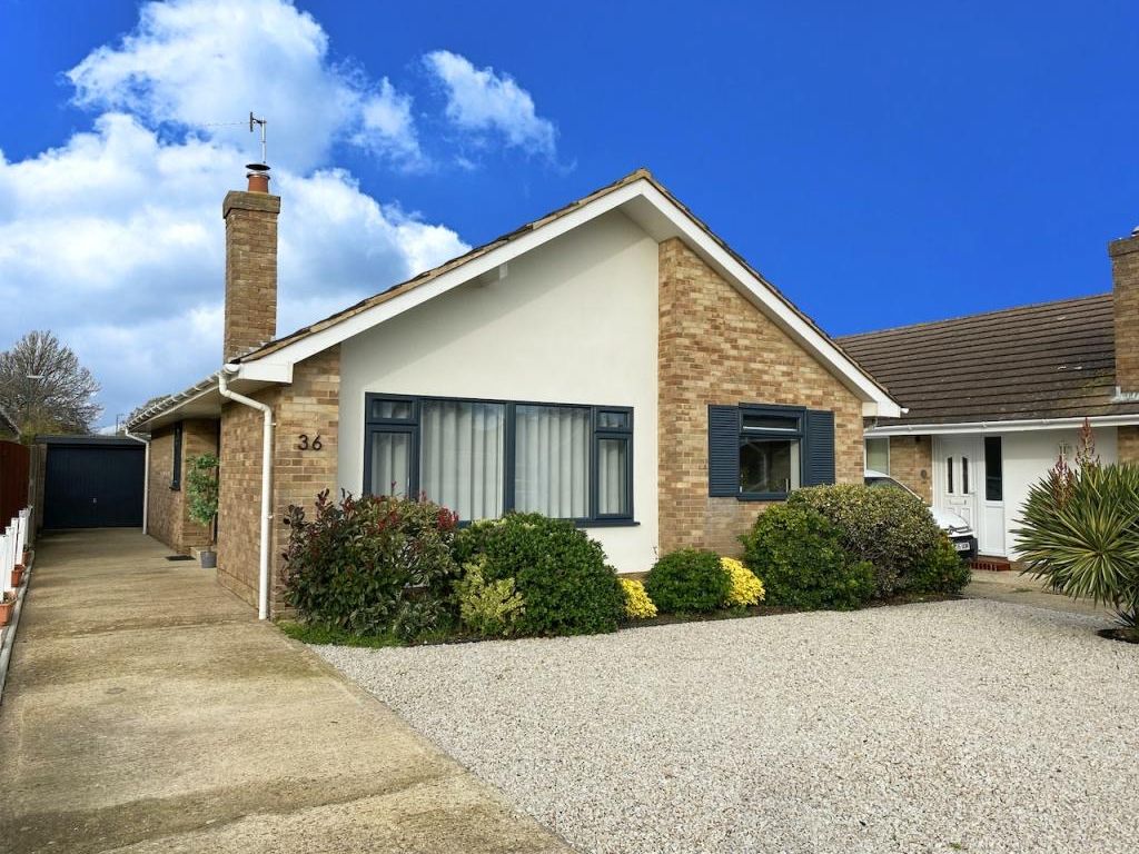 3 bed bungalow for sale in Boxgrove Gardens, West Sussex, Bognor Regis