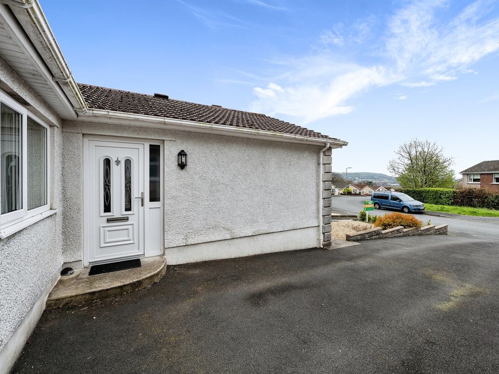 3 bed detached bungalow for sale in Bryncatwg, Cadoxton, Neath SA10 Zoopla