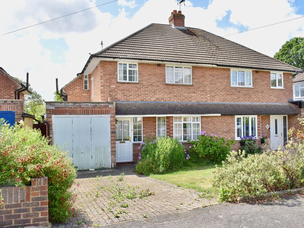 3 bed semidetached house for sale in Newton Wood Road, Ashtead KT21
