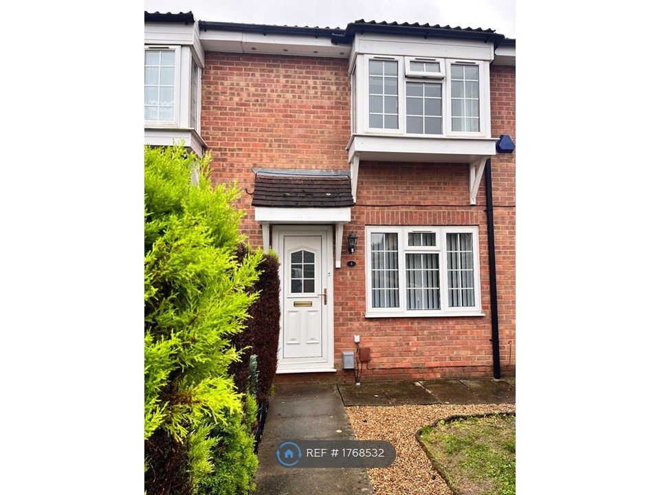 2 bed end terrace house to rent in Renshaw Close, Luton LU2, £1,295 pcm