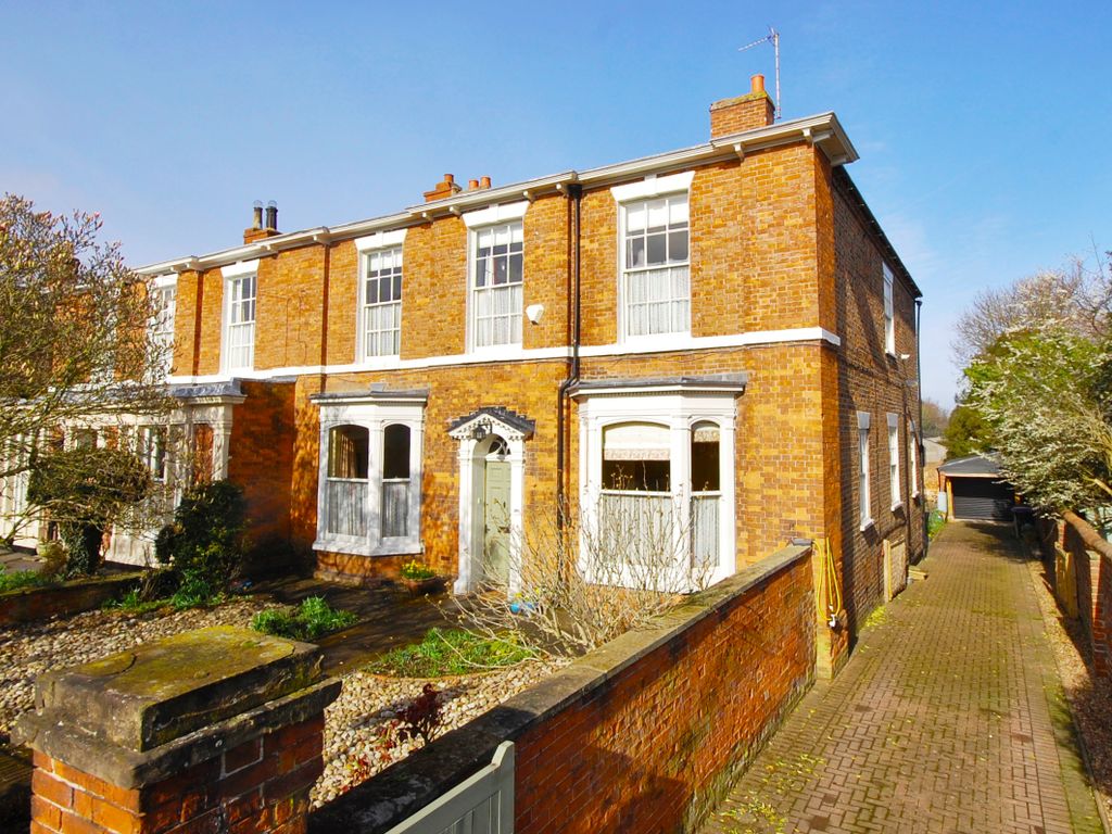 5 bed semidetached house for sale in Eastgate, Louth LN11 Zoopla