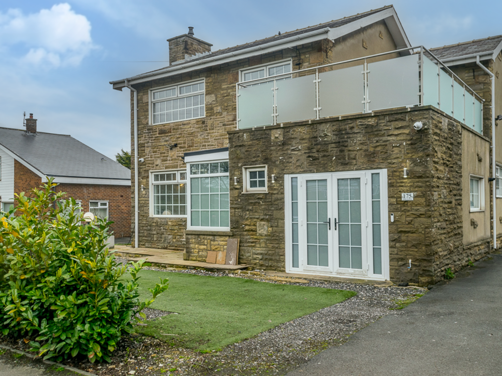 4 bed detached house for sale in White Lee Road, Batley WF17 Zoopla