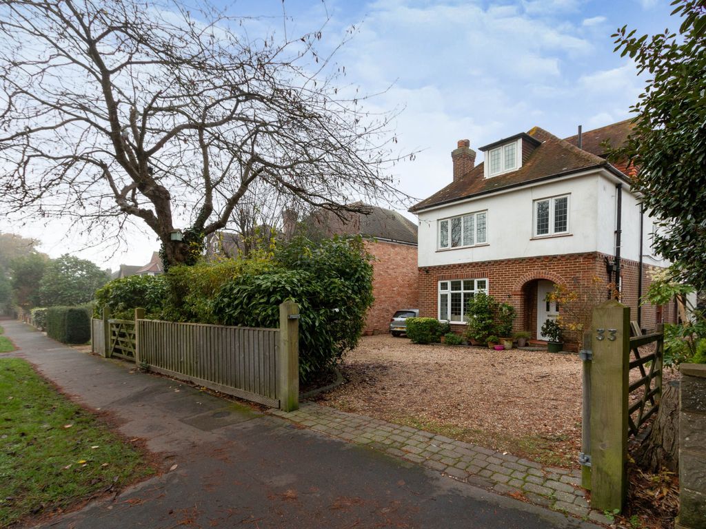 5 bed detached house for sale in Watchetts Drive, Camberley GU15, £995,000 Zoopla