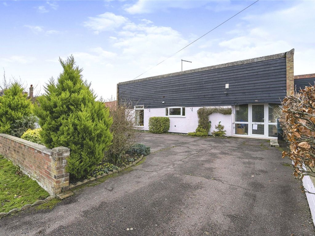 3 bed bungalow for sale in High Street, Little Shelford, Cambridge CB22