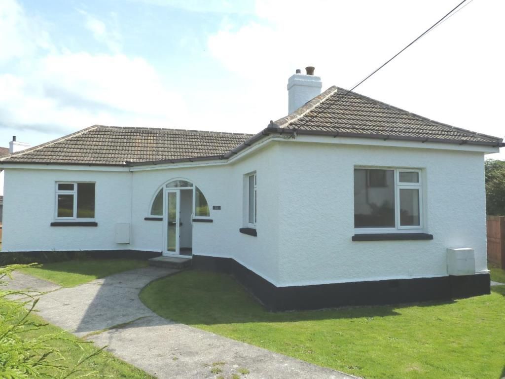 3 bed detached bungalow to rent in Stoke Road, Kelly Bray, Callington