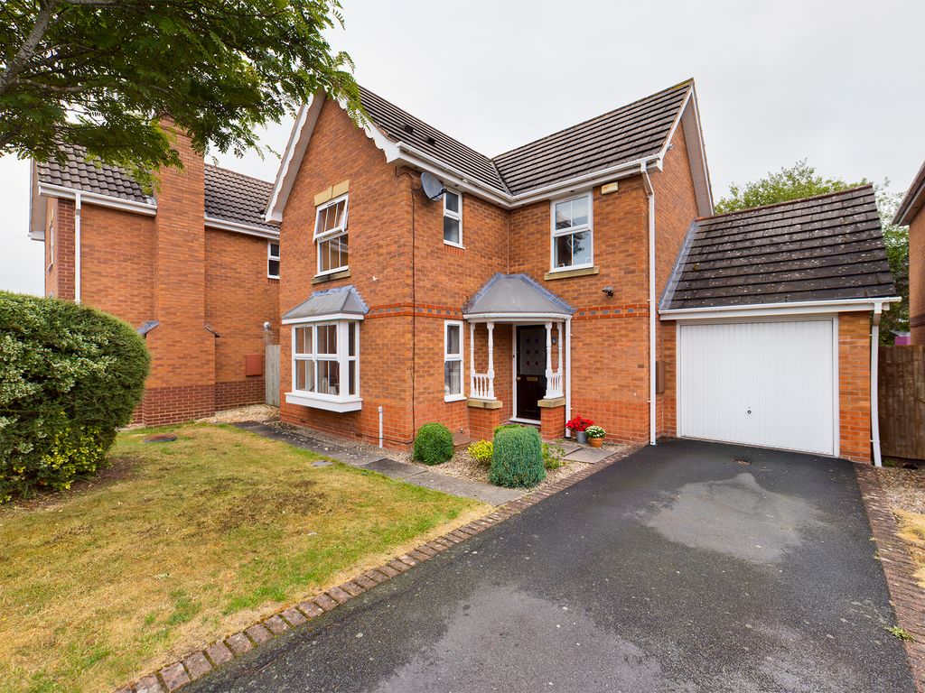 3 bed detached house for sale in Wingfield Avenue, Worcester