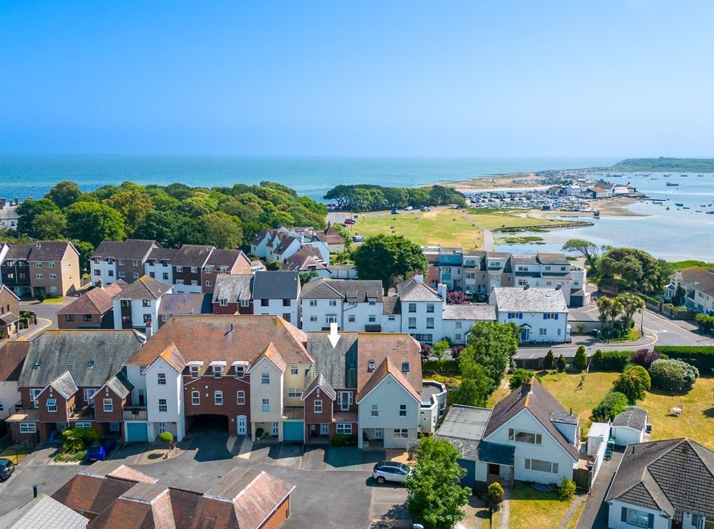 4 bed town house for sale in Mudeford, Christchurch BH23 Zoopla