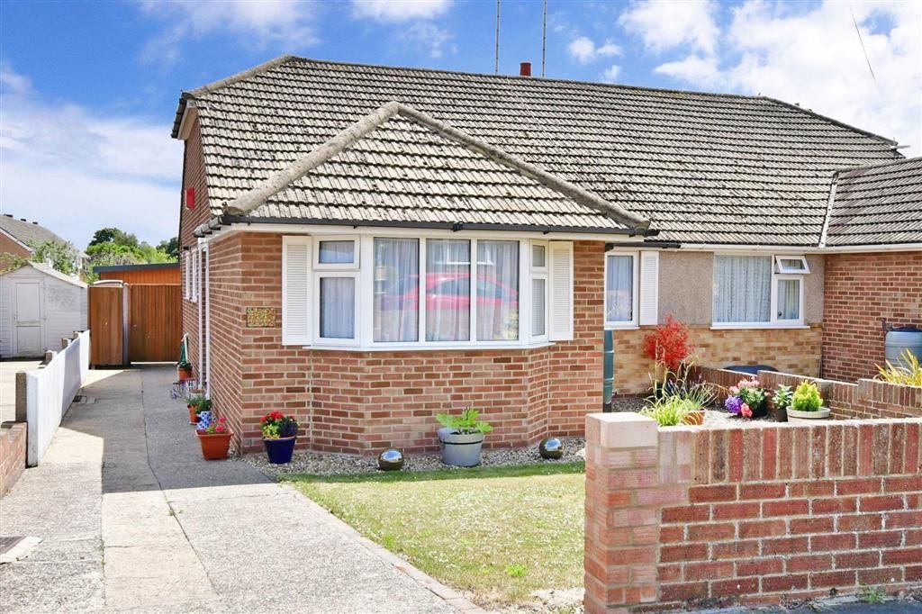 2 bed semidetached bungalow for sale in The Ridgeway, Broadstairs