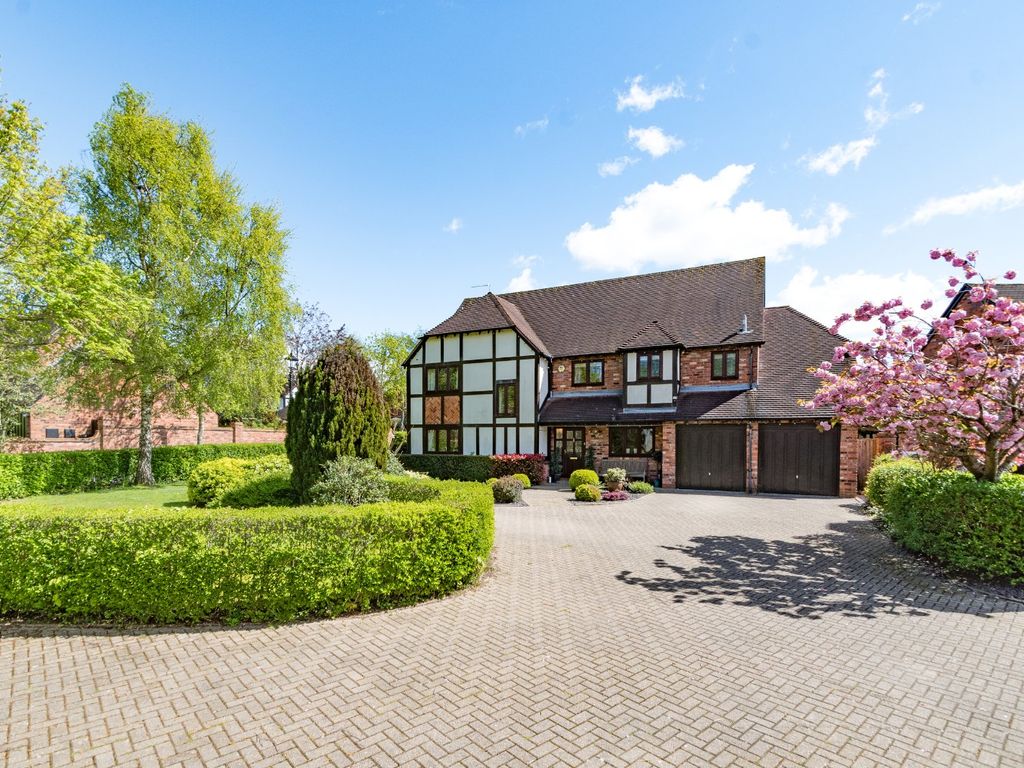 4 bed detached house for sale in Hither Green Lane, Bordesley