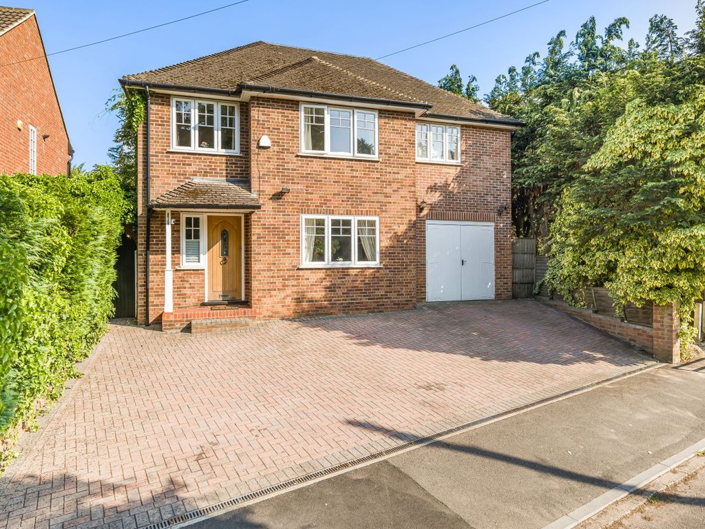 4 bed detached house for sale in Woking, Surrey GU22 Zoopla